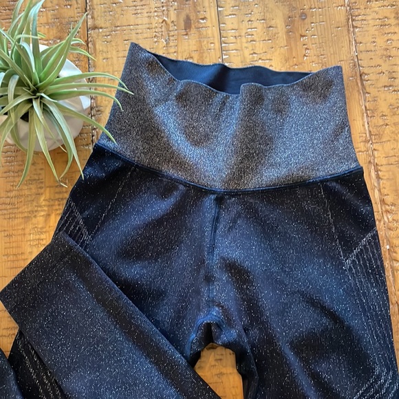 Athleta Twilight Tight Sparkle Seamless Leggings Navy Blue XS - Picture 4 of 5